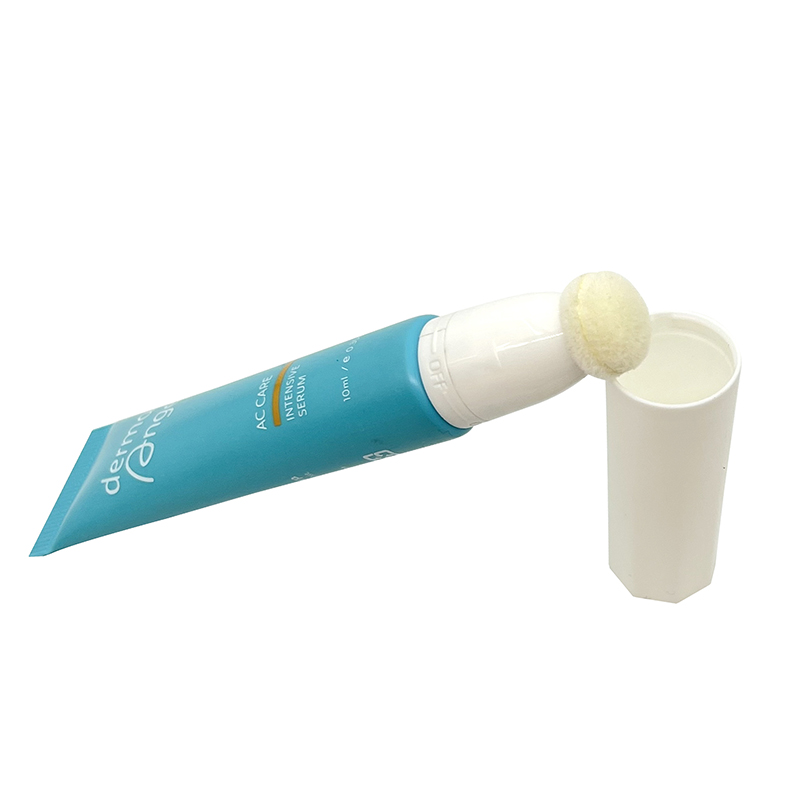 maqueta de tubo para el cuidado de la piel
