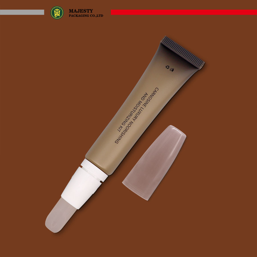 tubo vacío de brillo de labios transparentetubos vacíos de brillo de labios transparente