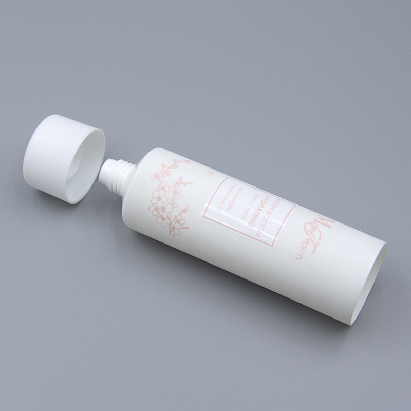 fabricantes de tubos de embalaje de cosméticos de plástico rpn
