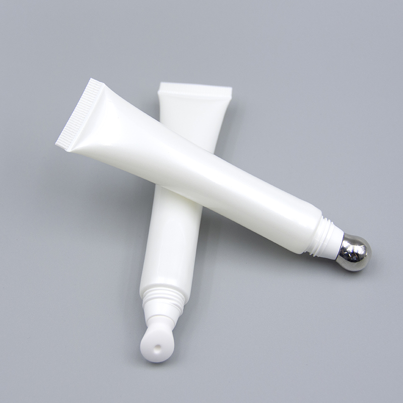 tubos de cepillo de labios vacíos
