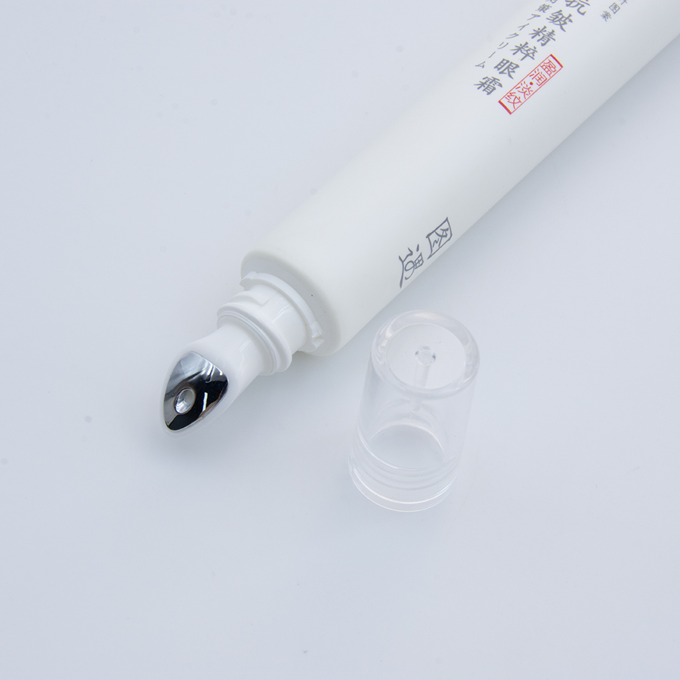 tubo de bálsamo labial vacío ecológicotubo de bálsamo labial vacío ecológico