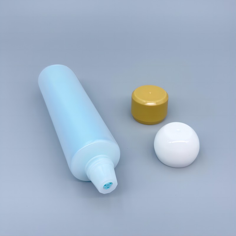 cuidado de la piel con tubo de aluminio