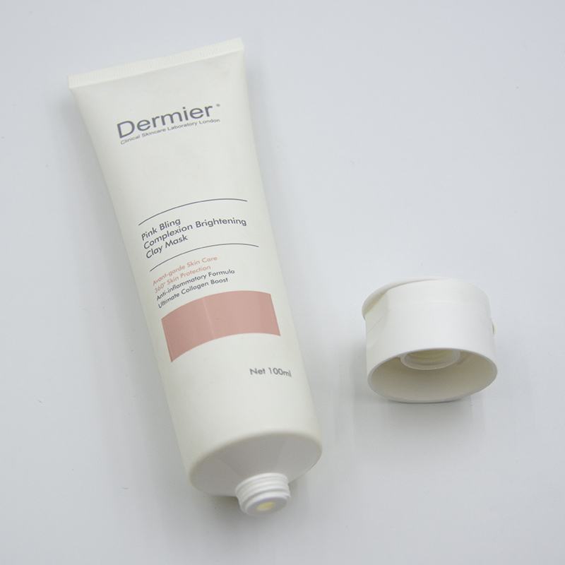 Envase en tubo para gel de ducha y loción corporal.