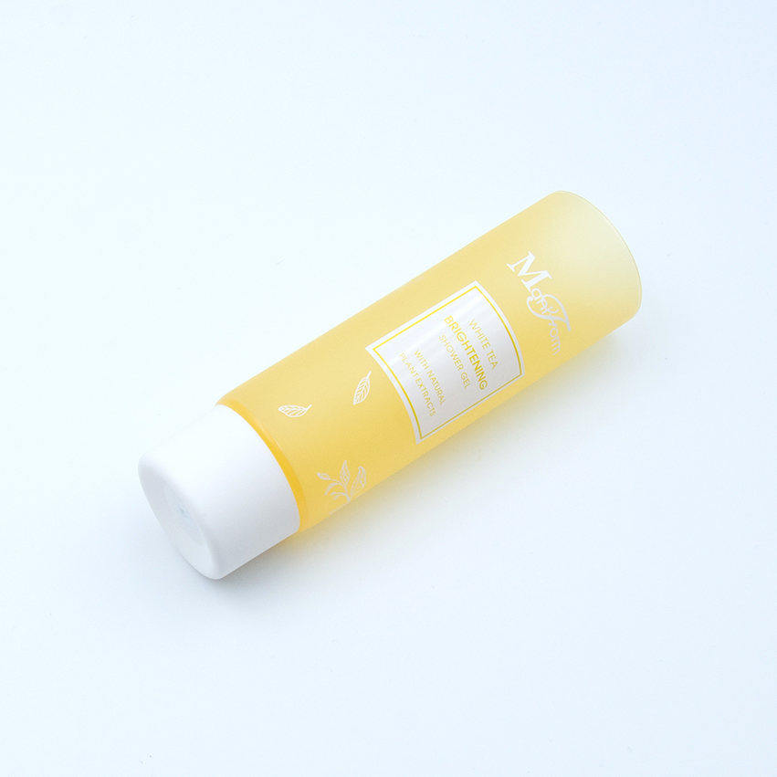 Handcreme-Desinfektionsmittel im Cera-Behälter