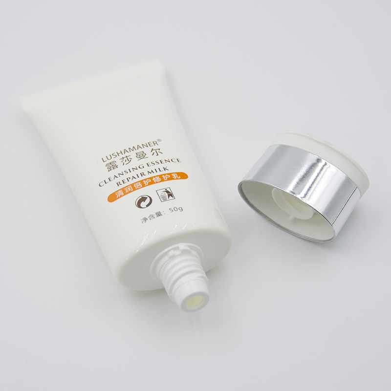 tubo cosmético vacío