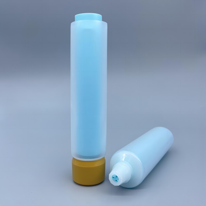 cuidado de la piel con tubo de aluminio