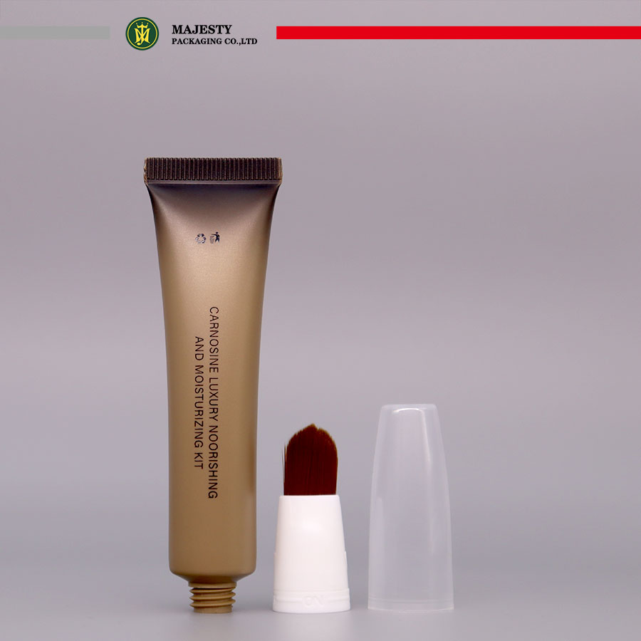 Tube-Hautpflege