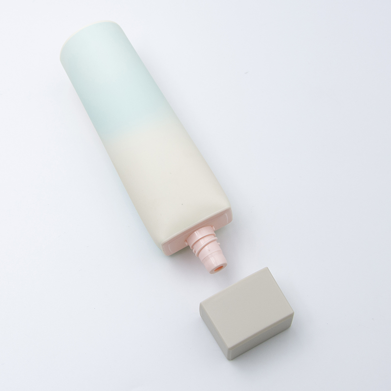 Handcreme aus Aluminiumtube