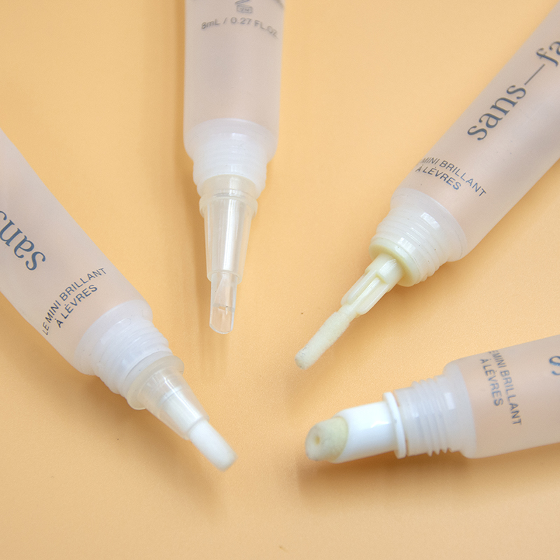 Tuben für kosmetischen Lipgloss