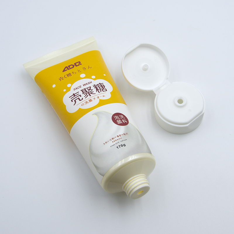 Mio Skincare Boob Tube Büstencreme