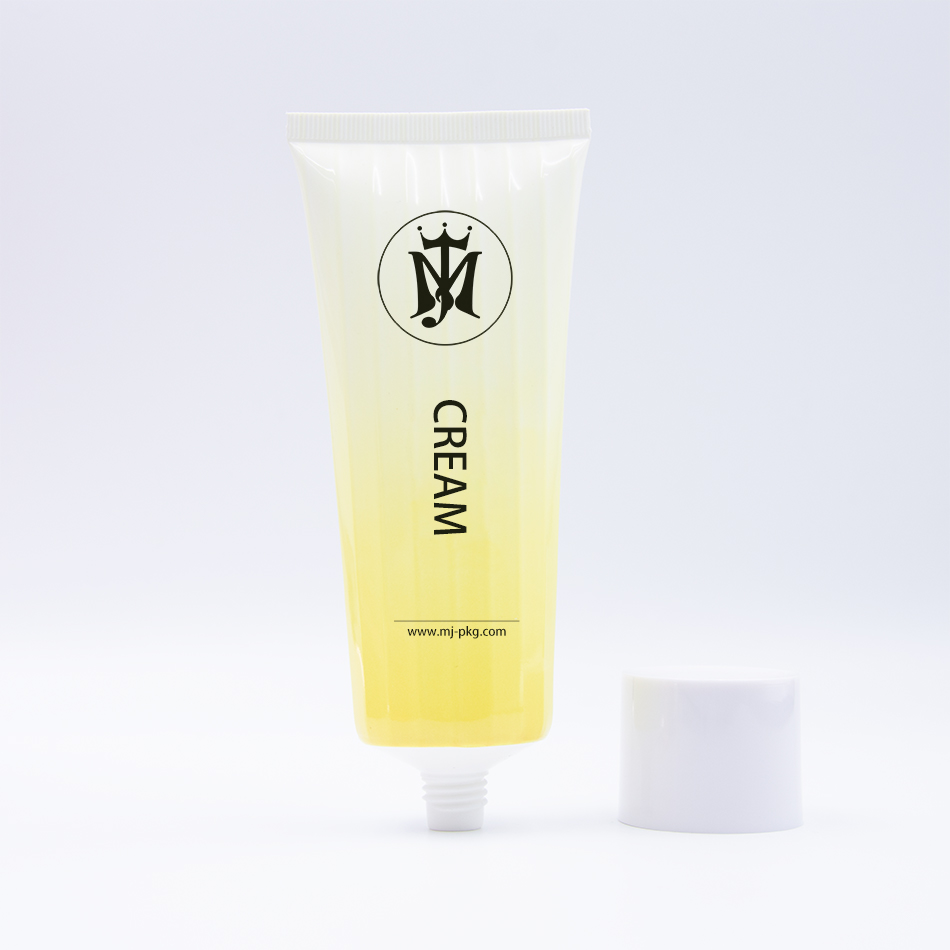Handcreme aus Aluminiumtube