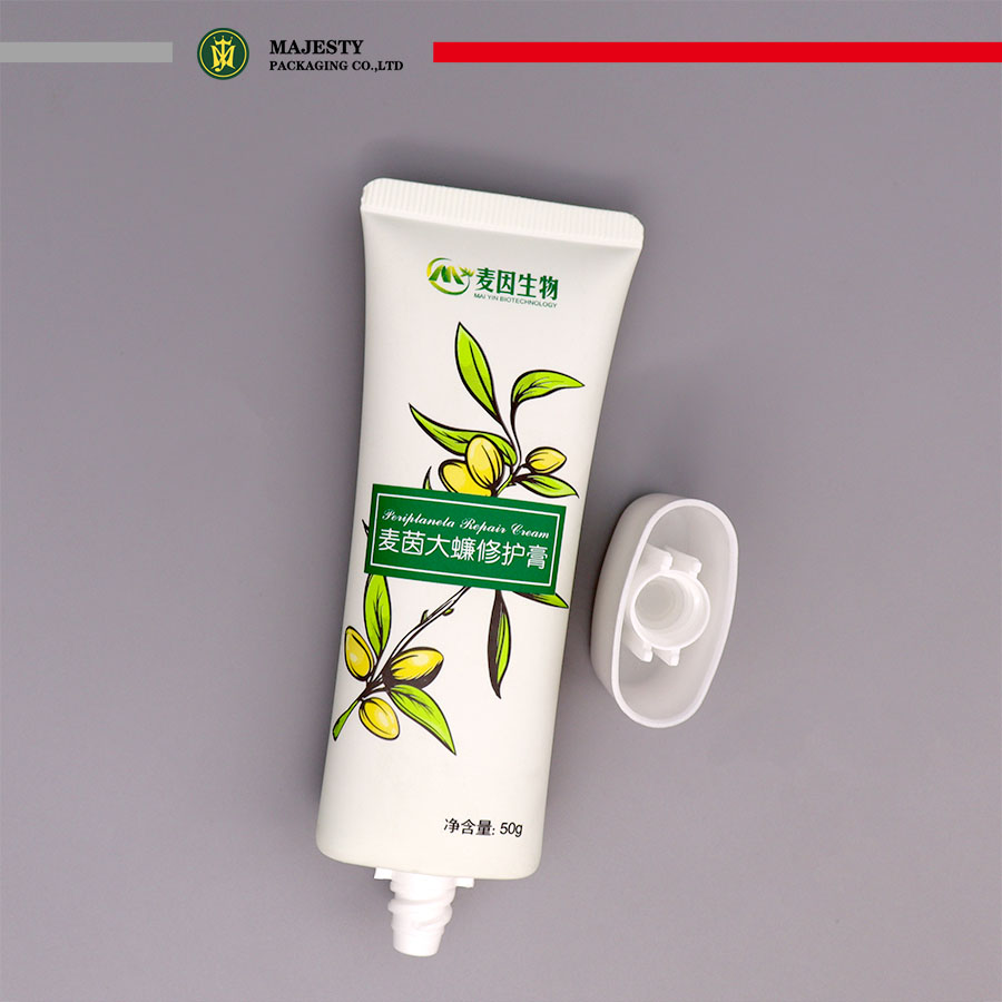 Tubenlotion für Bade- und Körperarbeiten